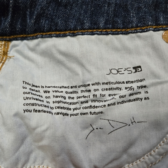 JOE'S Distressed Denim Mini Skirt With Front Slit. Size 31 - Picture 10 of 13